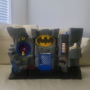 Imaginext Batman Batcave